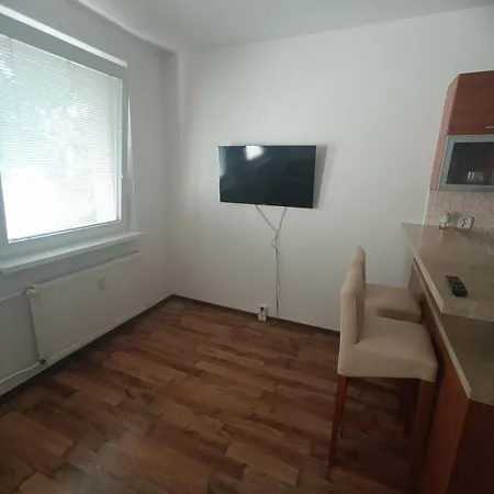 2 Izbovy Apartmán Nitra