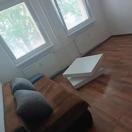 2 Izbovy Apartmán Nitra